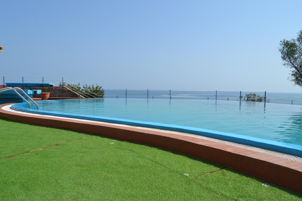 Iris House Apartment Agnone Bagni Luaran gambar