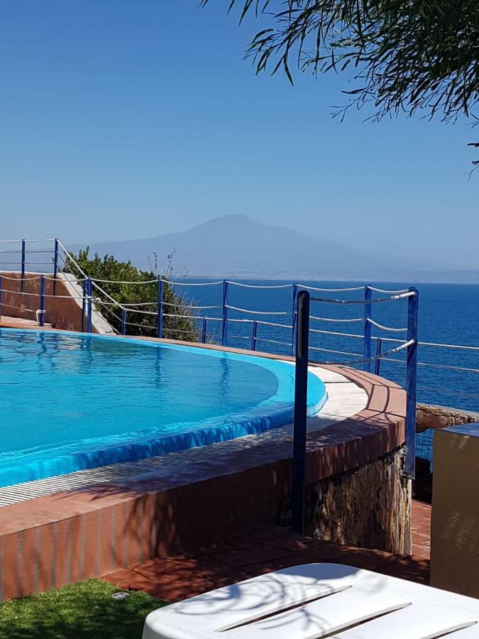 Iris House Apartment Agnone Bagni Luaran gambar