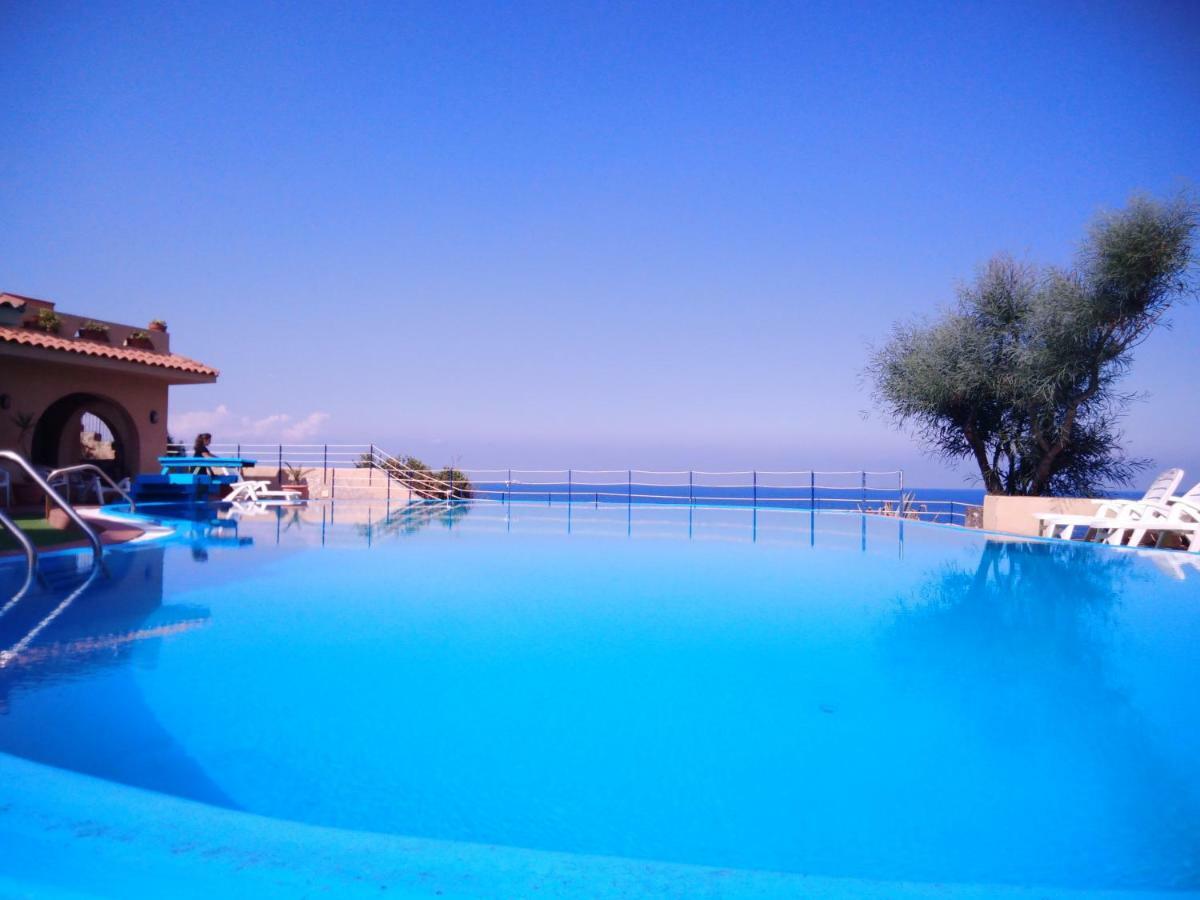 Iris House Apartment Agnone Bagni Luaran gambar
